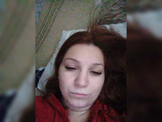 Broadcast screenshots EstelleMillie