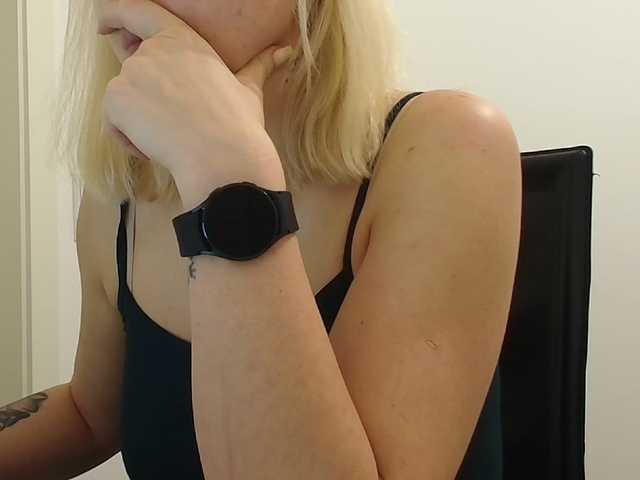 Broadcast screenshots EvaMenson