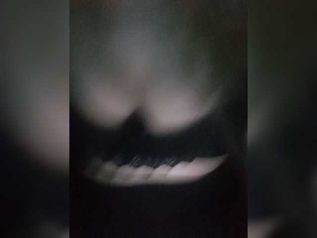 Broadcast screenshots EveHugs