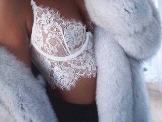 Erotic video chat EvelinaGoldD