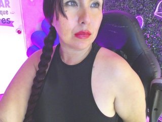 Erotic video chat Evelyn-mature19