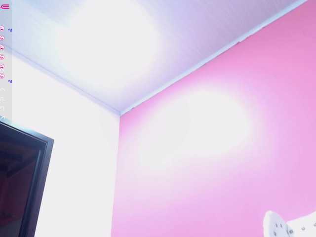 Broadcast screenshots EvenynMonroe