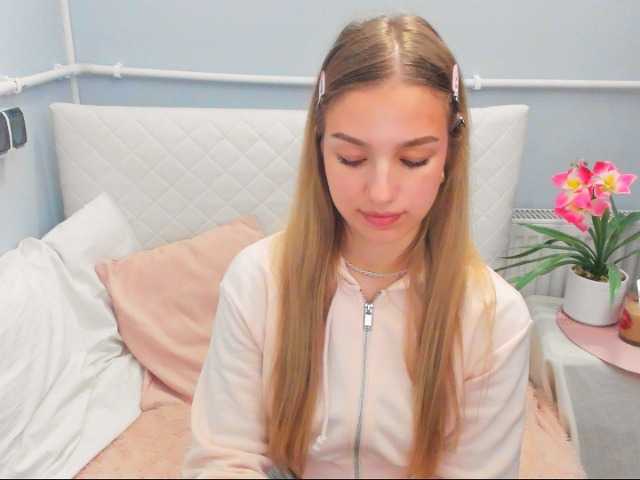 Broadcast screenshots EvetteBody