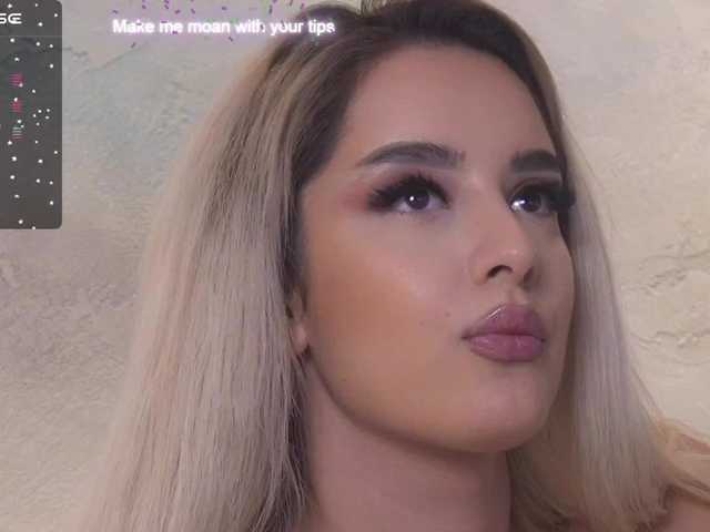 Broadcast screenshots EvieRose