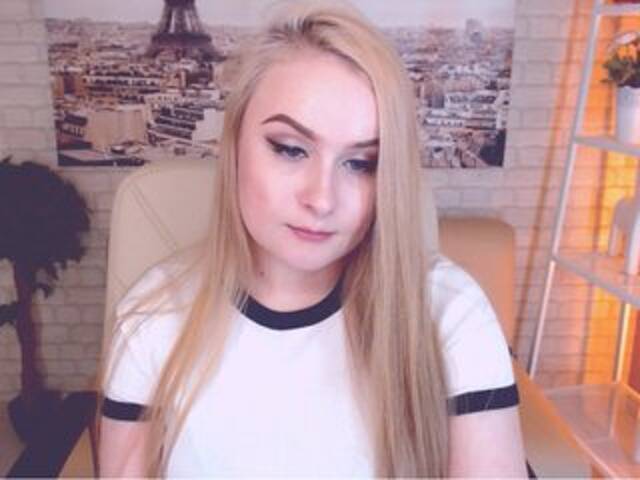 Broadcast screenshots EvietteMoore