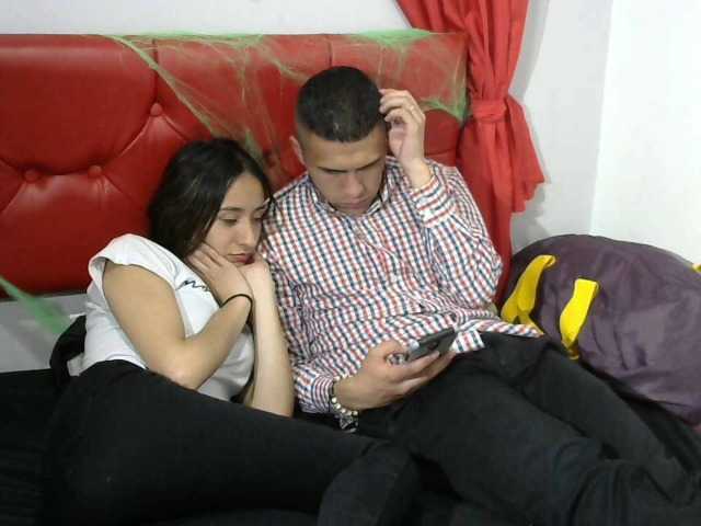 Broadcast screenshots exotic-couple