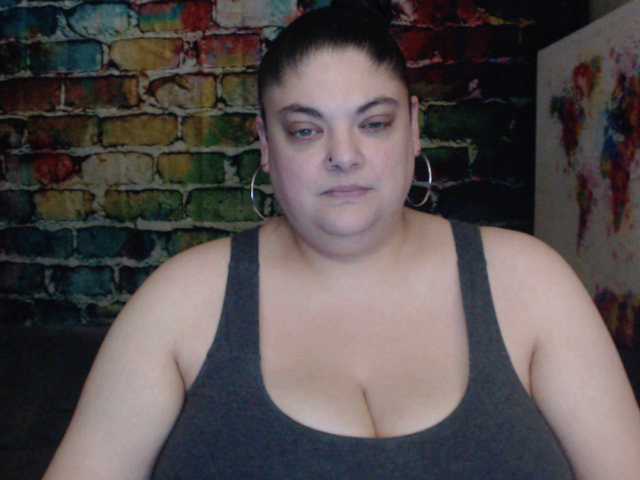 Broadcast screenshots ExoticMelons