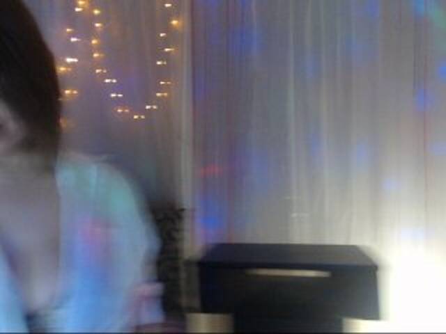 Broadcast screenshots FelicityBlond