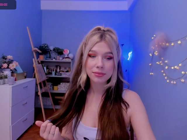 Broadcast screenshots LustAngela