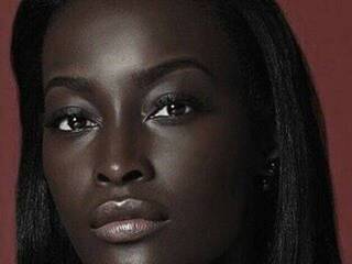 Erotic video chat flora-brown