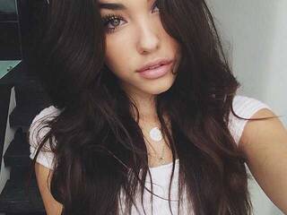 Erotic video chat FomcaNiks