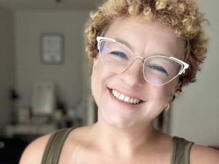 Erotic video chat FrancesLovely