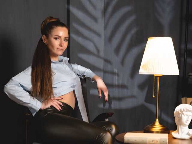 Photo of the profile FreyaFindomFitGoddess