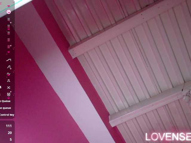 Broadcast screenshots friendsmom