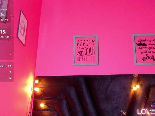 Broadcast screenshots friendsmom