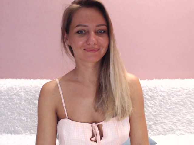 Photos Gamora- Hello everyone, I only go to full private. I don't undress in the free chat ..