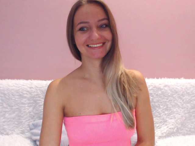 Photos Gamora- Hello everyone, I only go to full private. I don't undress in the free chat ..