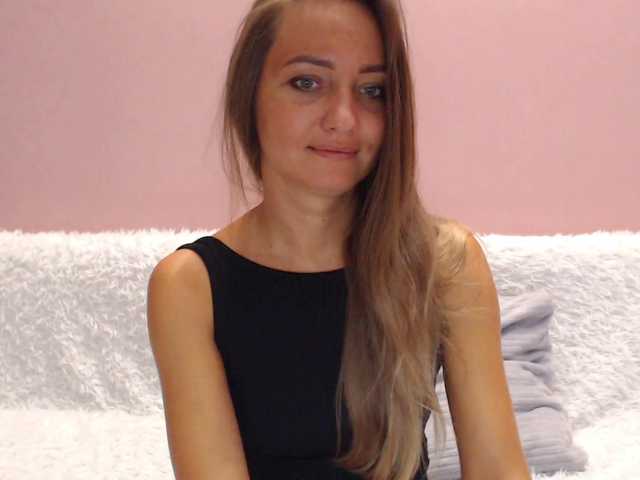 Photos Gamora- Hello everyone, I only go to full private. I don't undress in the free chat ..