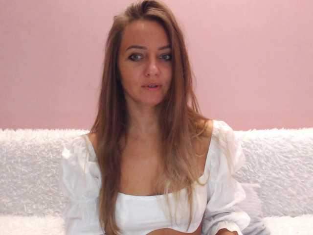 Photos Gamora- Hello everyone, I only go to full private. I don't undress in the free chat ..