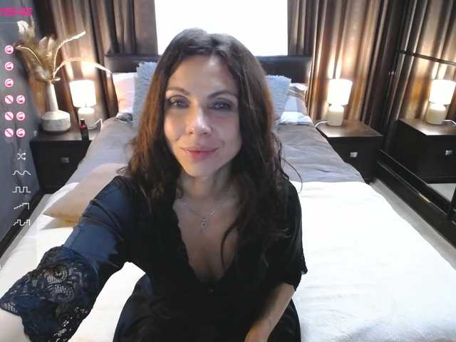 Photos jeanne_myth Hello! My name is Zhanna! See the menu, the rest in group and private chats.