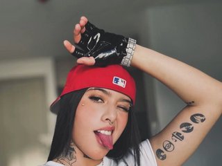 Erotic video chat Gangster-girl