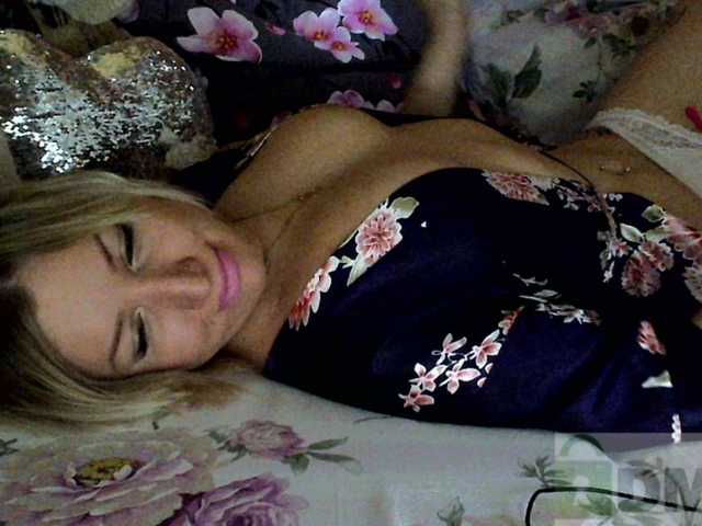 Broadcast screenshots AWgirl