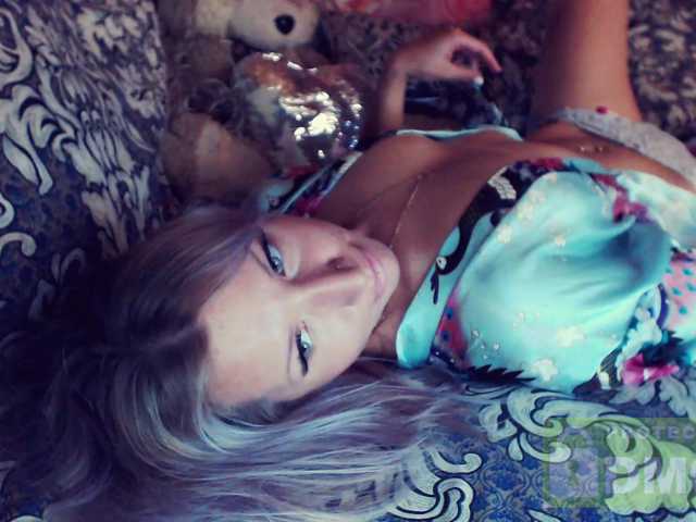 Broadcast screenshots mimi_