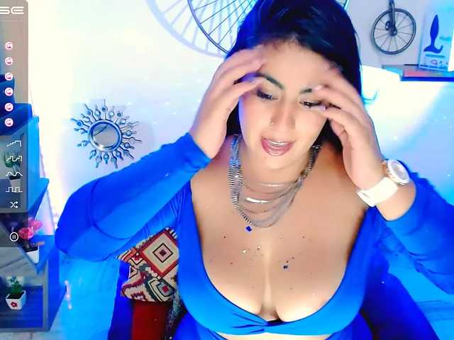 Photos gatugoldx Enjoy my sprys!1 Squirt! /followme in twiter @allnatural @lovense @curvy @shave @bigboobs