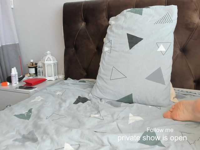 Broadcast screenshots girlboss8