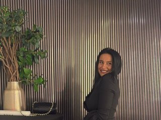 Erotic video chat GloriaMoon