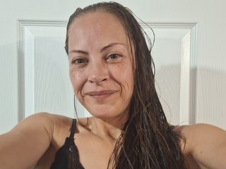 Erotic video chat GoddessTia247