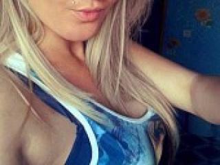 Erotic video chat goldengirlx