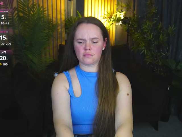 Welcome to my chat room! Feel free to say hi 😊