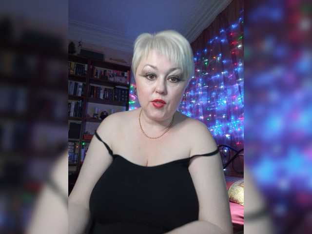 Photos _Sonya_ Hey! My name is Sonya! Put love and subscribe! Lovens from 2 tot. No rudeness and swearing in the chat! Peace for Peace!