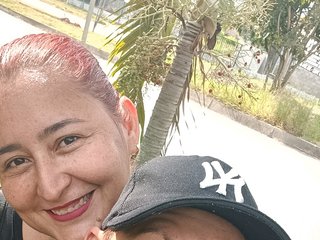 Erotic video chat Green-y-violet