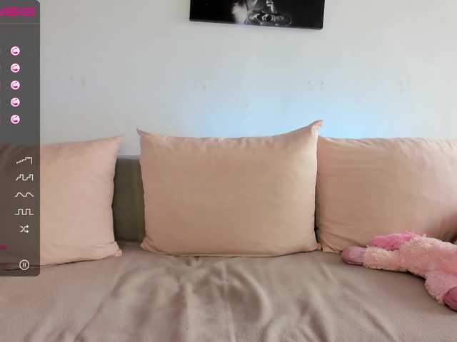 Broadcast screenshots HaileyBee