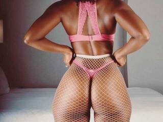 Erotic video chat HaleBerry