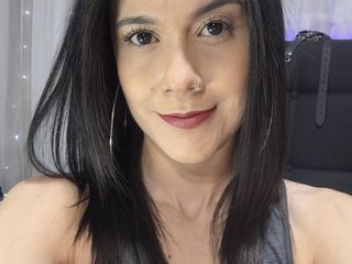 Erotic video chat Hannahot69