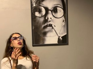 Erotic video chat harliqueen77