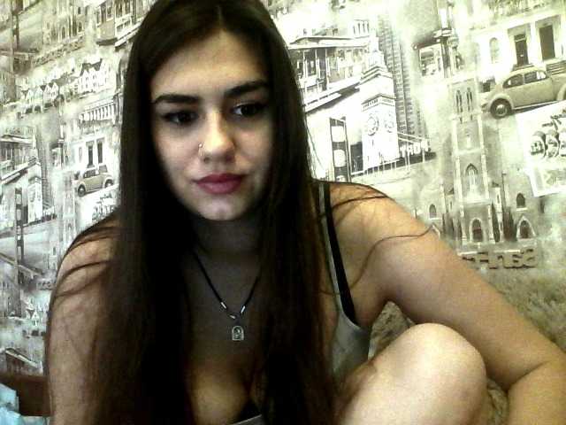 Broadcast screenshots HayleySnowy