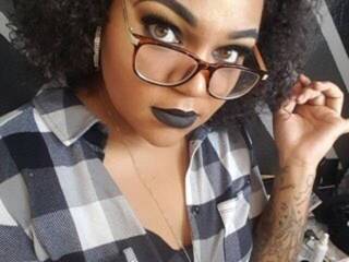 Erotic video chat HazelMarie