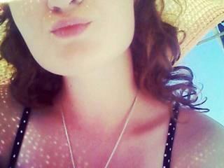 Erotic video chat helena88