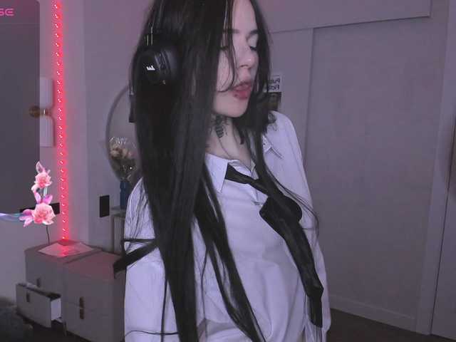Broadcast screenshots HeyKylie