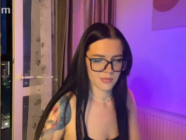 Broadcast screenshots Heymollyshy