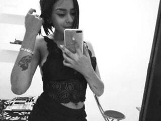 Erotic video chat holly-coppens