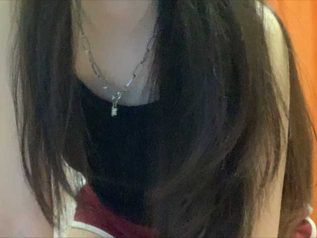 Broadcast screenshots HollyAh