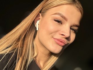 Erotic video chat Holyidol