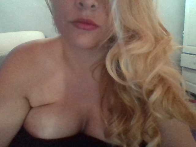Photo of the profile HoneyHot