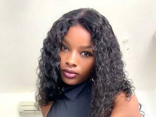 Erotic video chat Hornylilbirdie