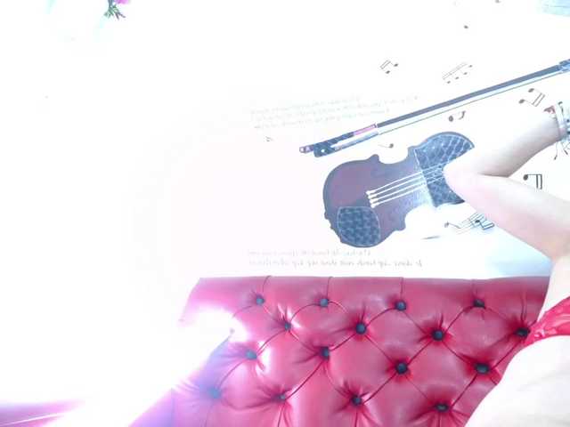 Broadcast screenshots HornyMilff